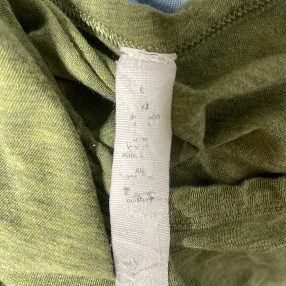 Lululemon Love Tee Shirt Women’s  6 Green Curved Hem Round Neck Gorpcore - Picture 7 of 7